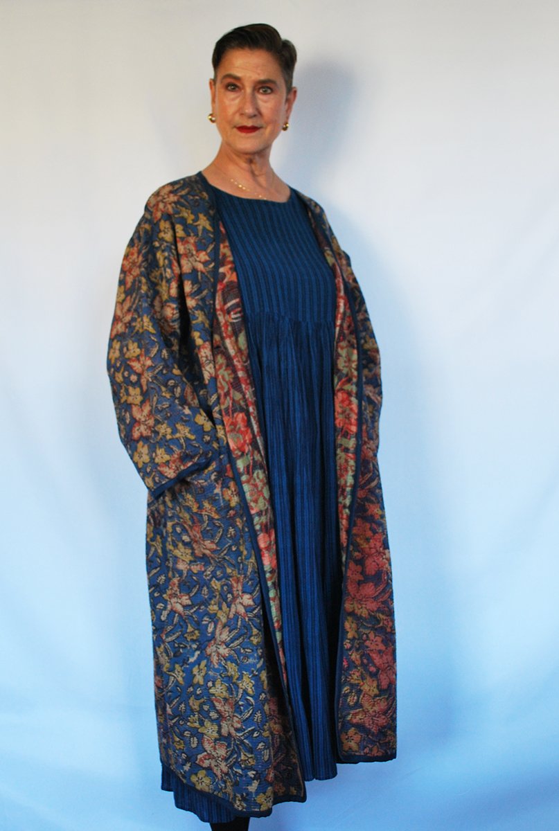 Shrug coat - red / blue