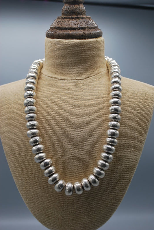 Silver temple bead necklace