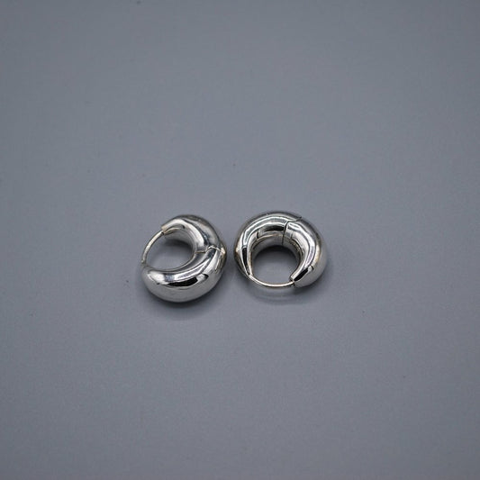 Silver cashew earrings (Small)