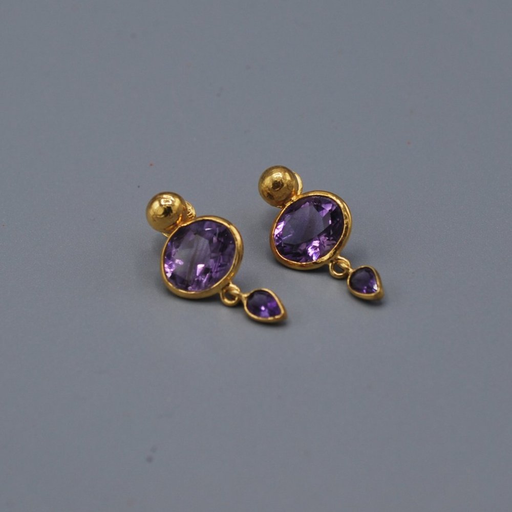 Gold stud, oval gem tiny teardrop - amethyst
