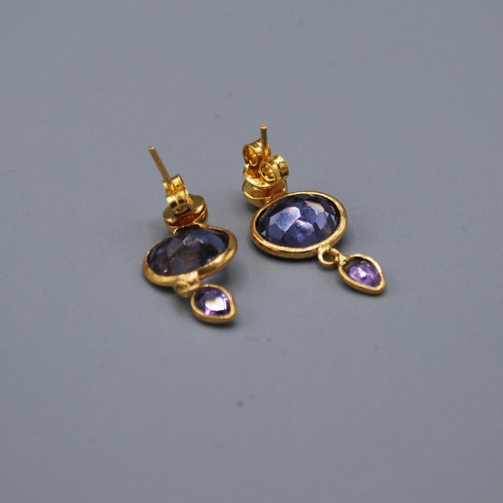 Gold stud, oval gem tiny teardrop - alix