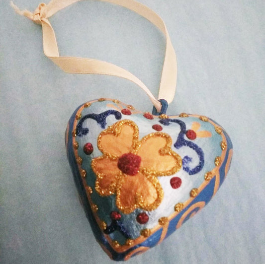 Ukrainian hand painted heart decoration