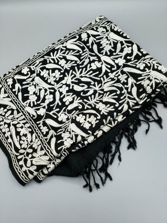 Kashmiri wool embroidered shawl - black and white