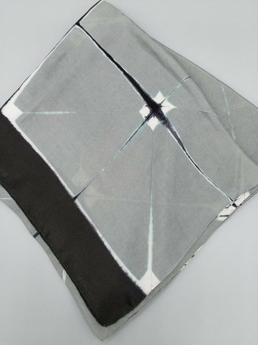 Shibori silk scarf - Grey