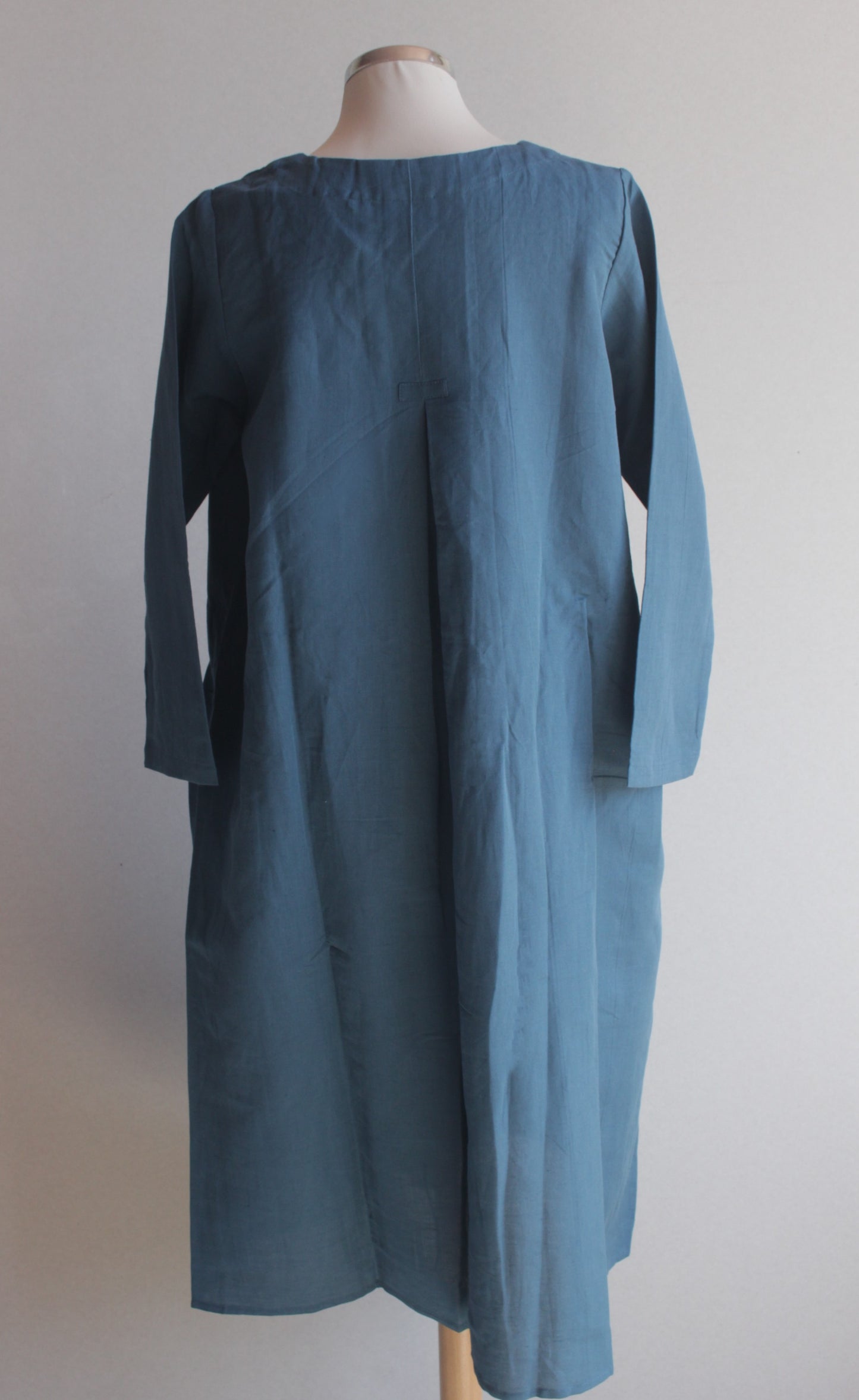 Navy blue deboy linen mix dress