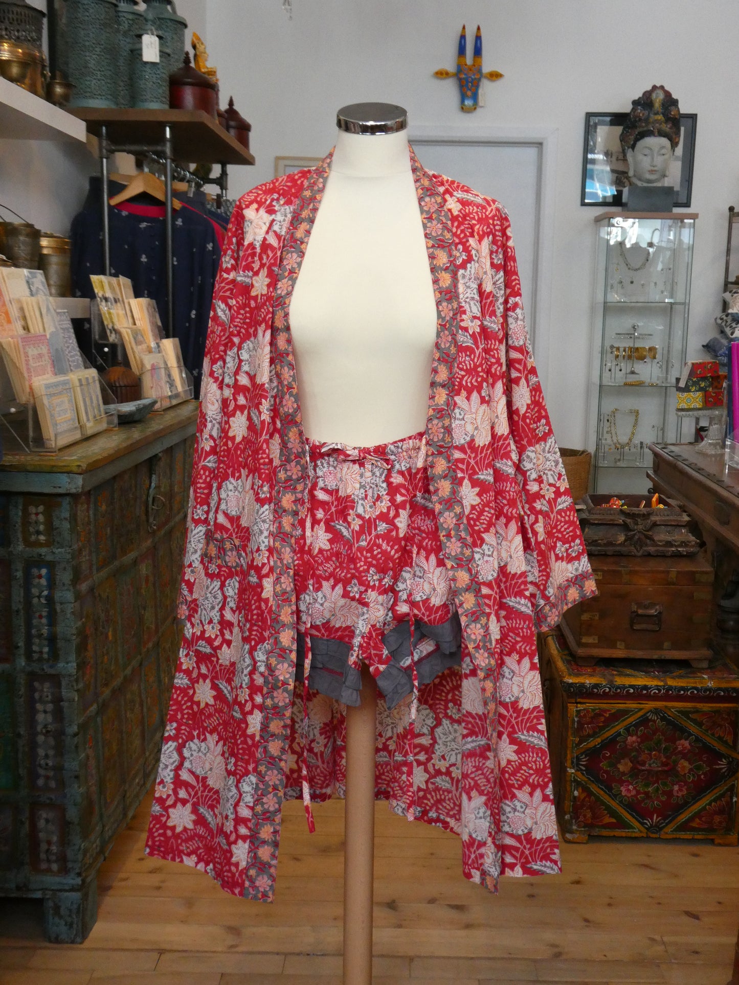 Block print dressing gown and shorts set - red