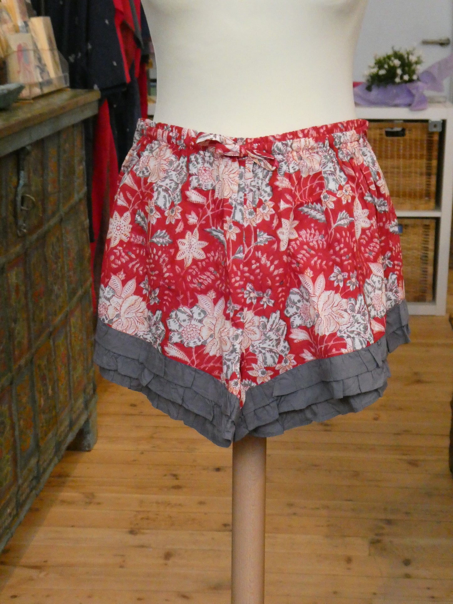 Block print dressing gown and shorts set - red