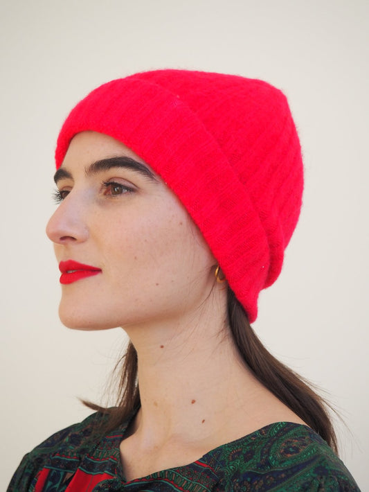 Alpaca wool mix beanie - dark raspberry