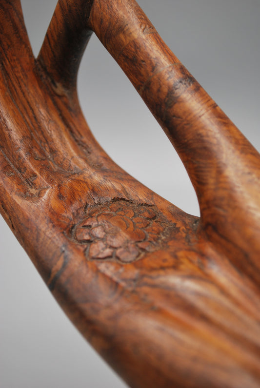 Teak mudra hand