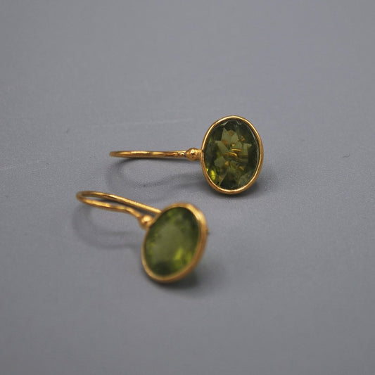 Mini oval drop earrings - peridot