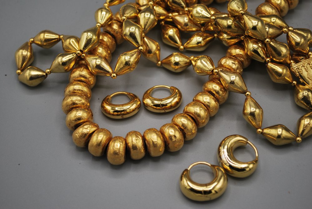 Gold vermeil cashew earrings (large)