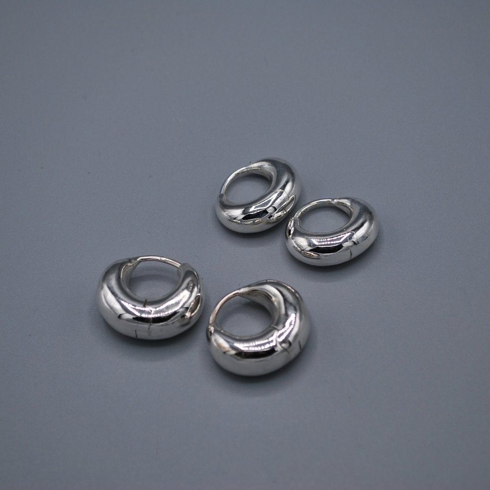 Silver cashew earrings (Small)