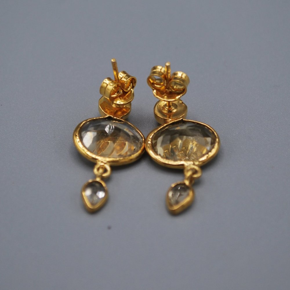 Gold stud, oval gem tiny teardrop - citrine