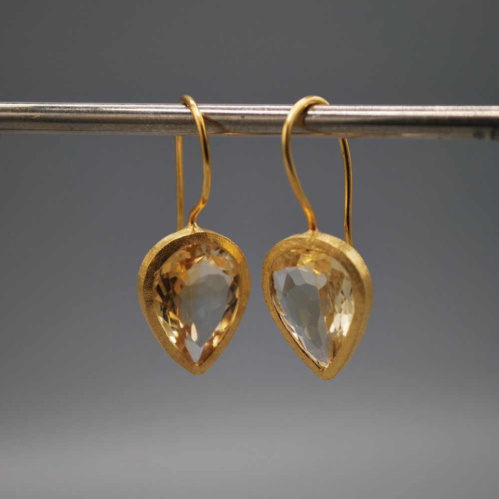 Pear drop gem earrings - citrine