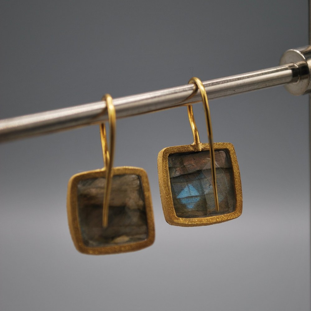 Square gem earrings - labradorite