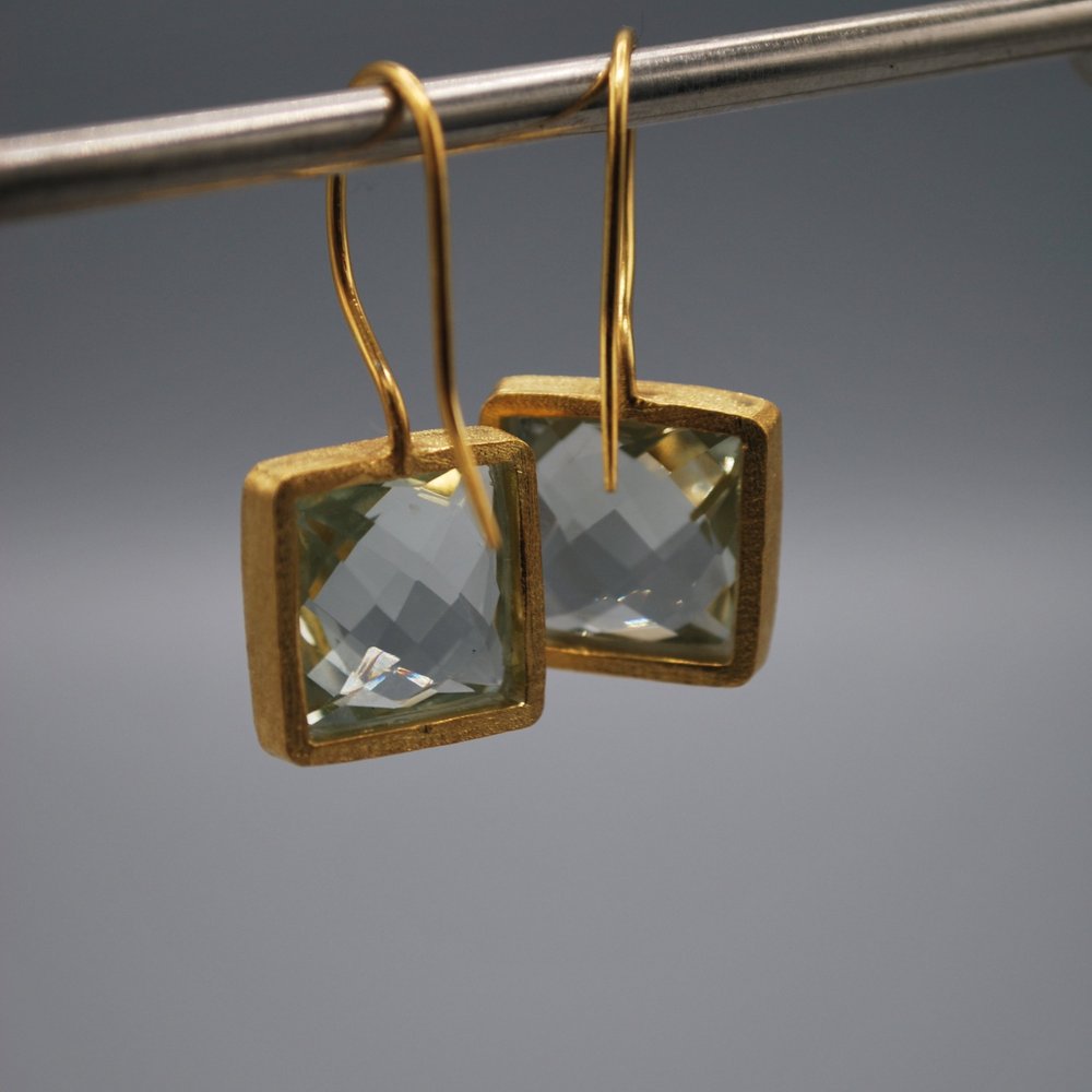 Square gem  - citrine
