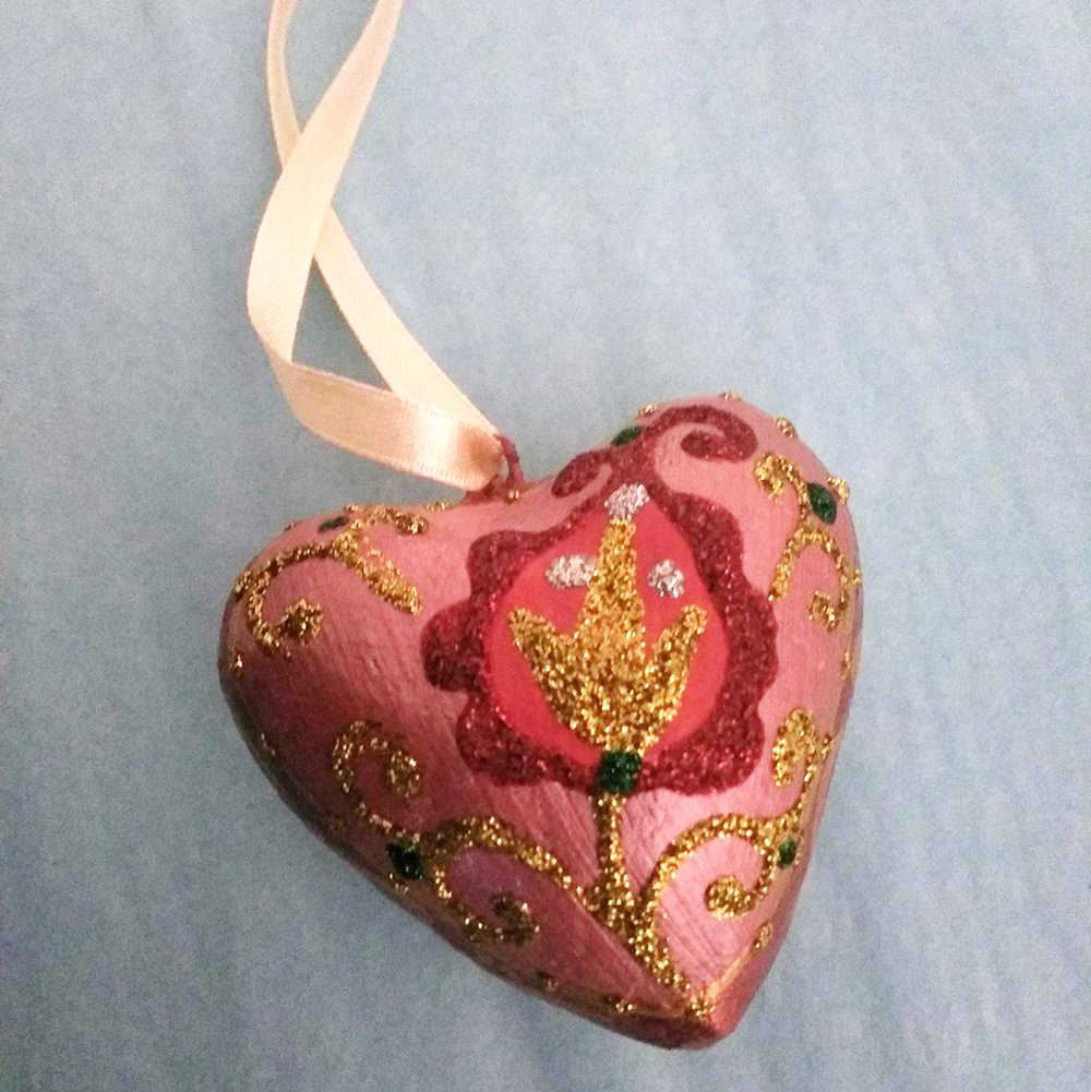 Ukrainian hand painted heart decoration