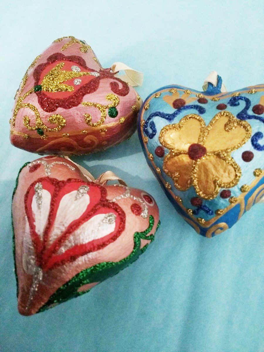 Ukrainian hand painted heart decoration
