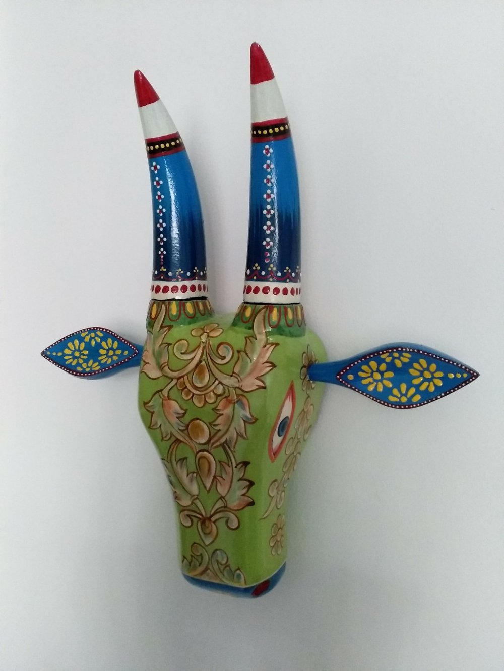 Green Nandy cow head wall decoration