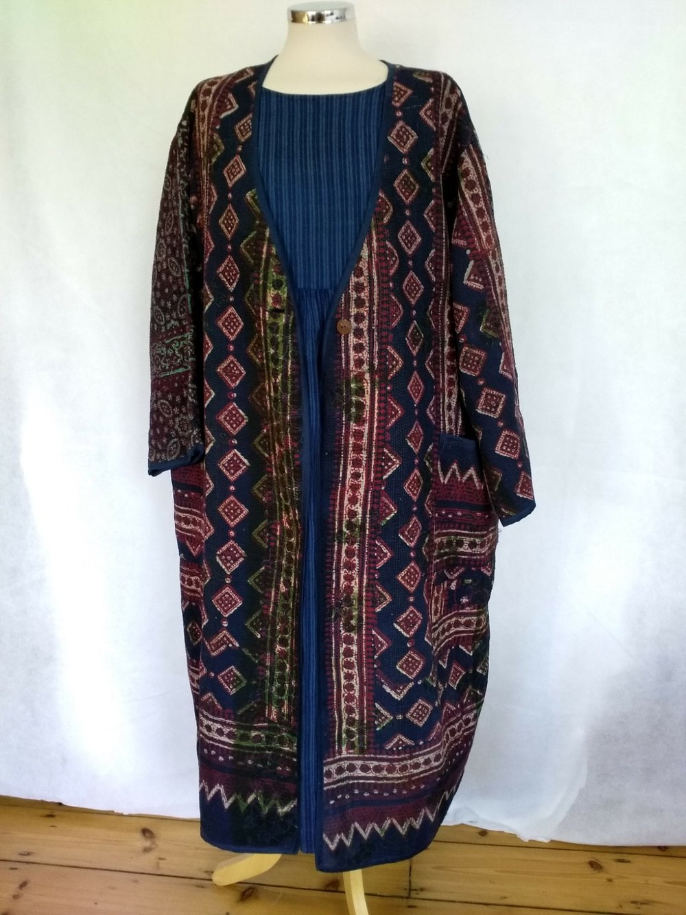 Shrug coat - purple / navy