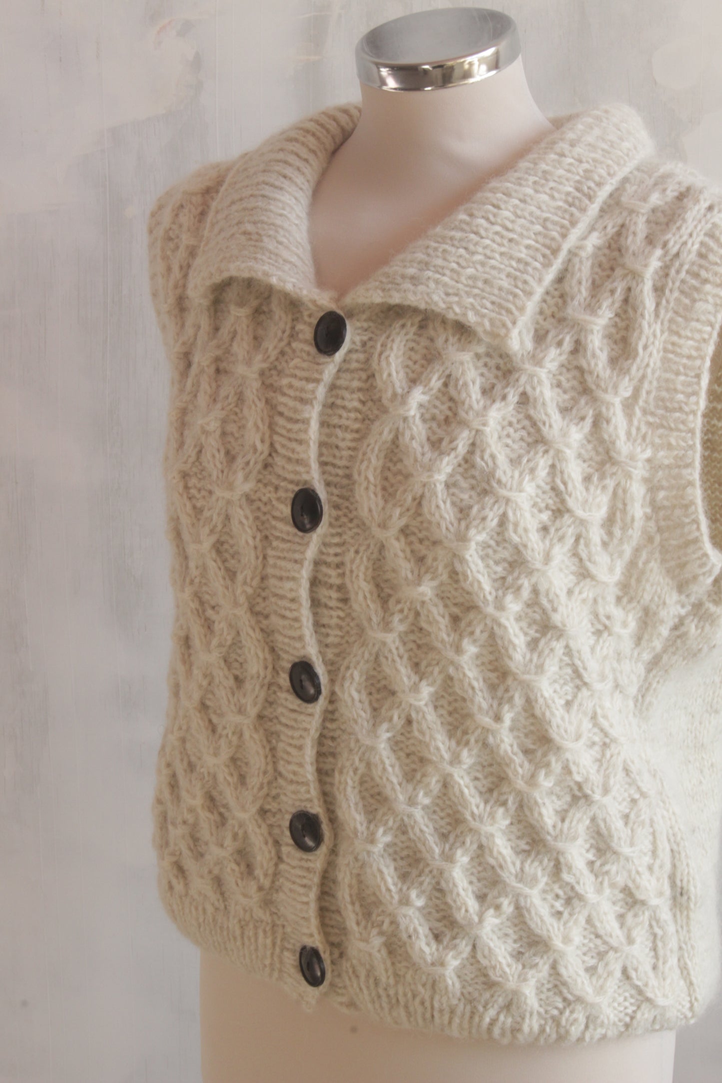 Pure wool hand knitted natural button cable knit sleeveless tank