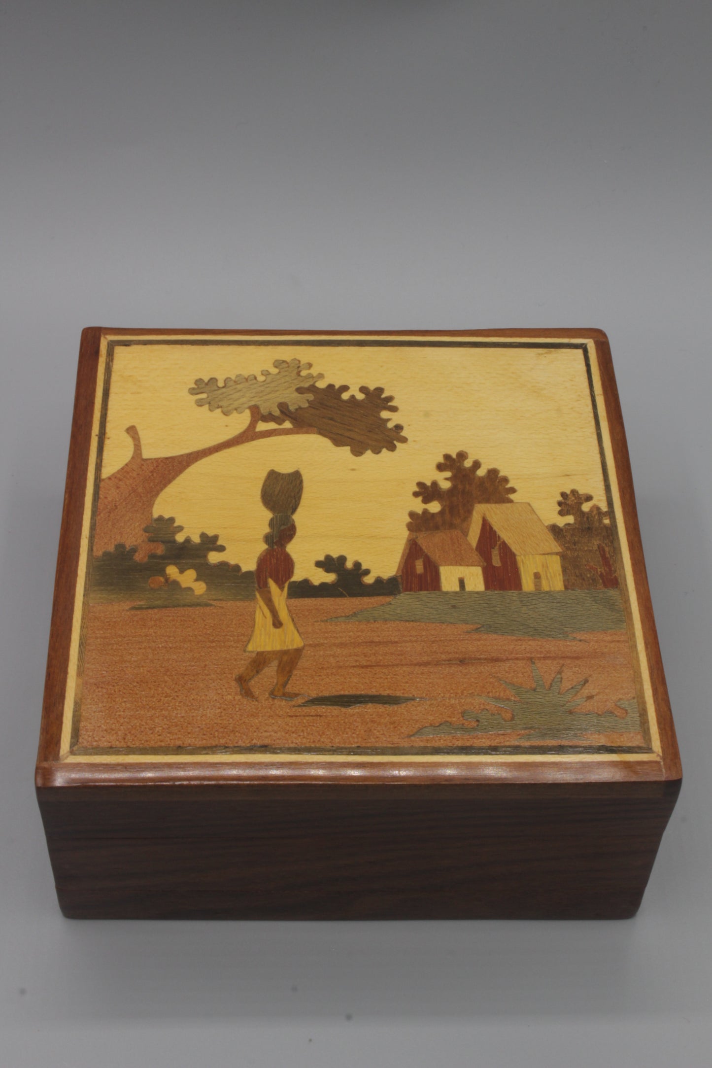 Secret boxes from Madagascar (large)