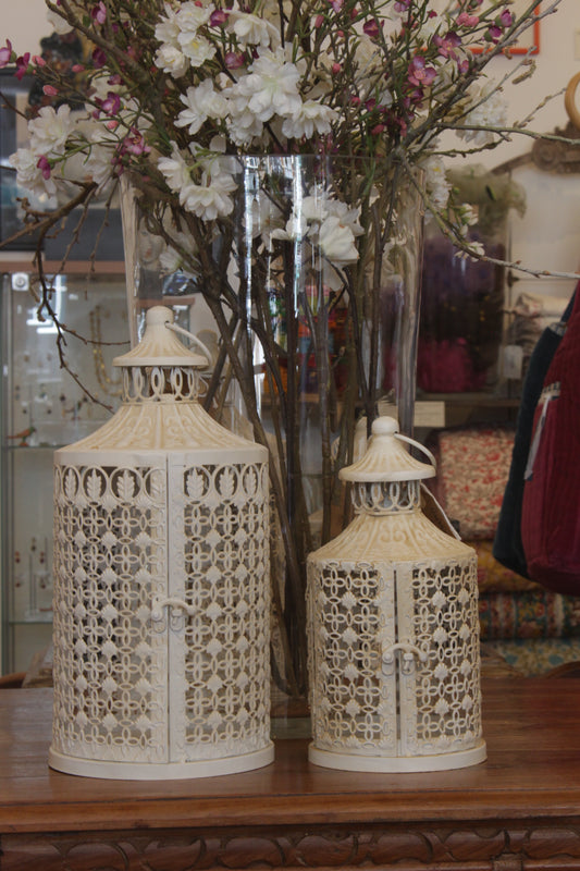 Lingamo indoor and out door lanterns - white