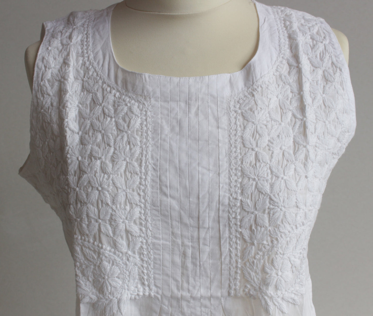 'Ella' sleeveless tunic