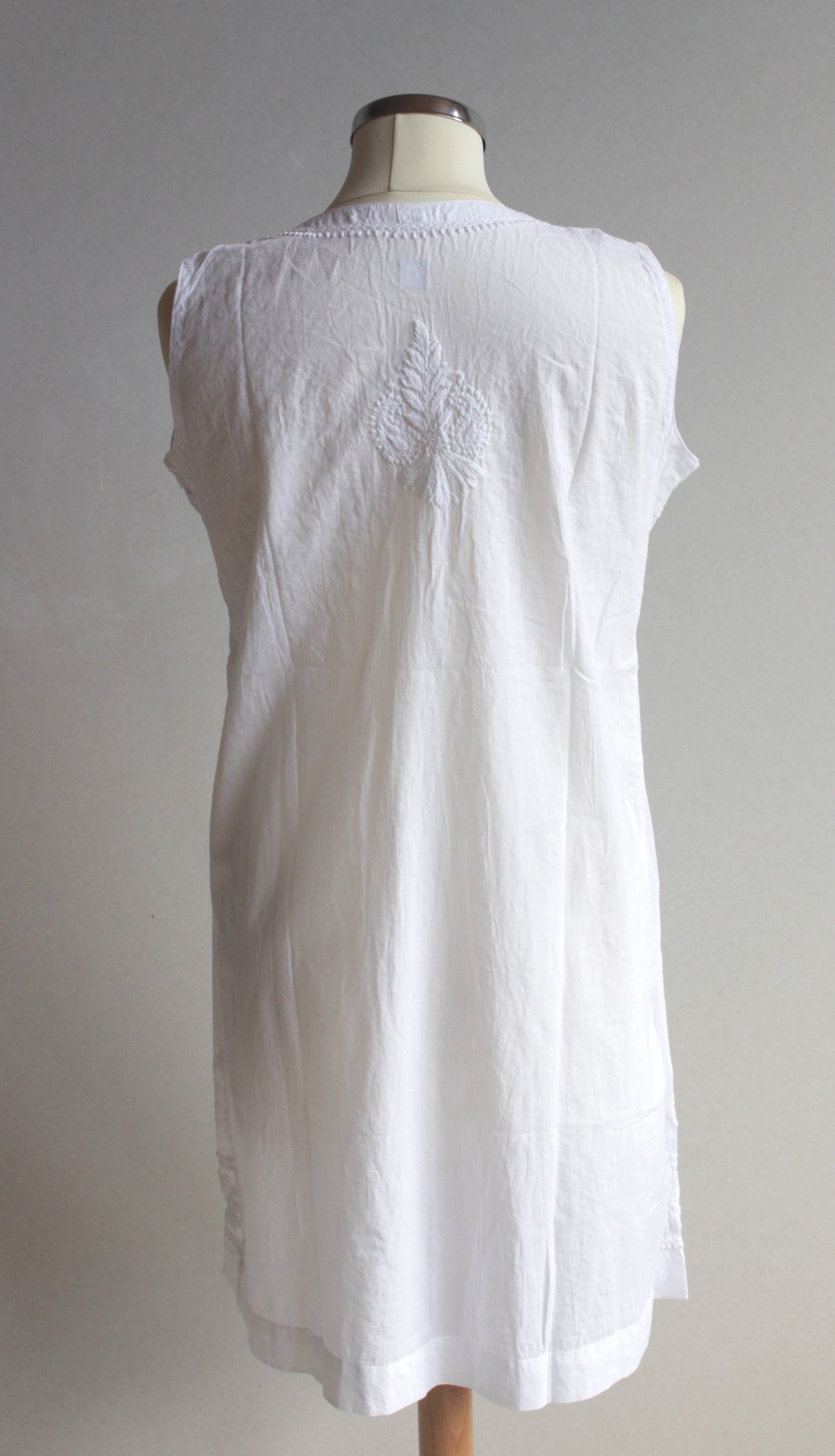 'Ella' sleeveless tunic