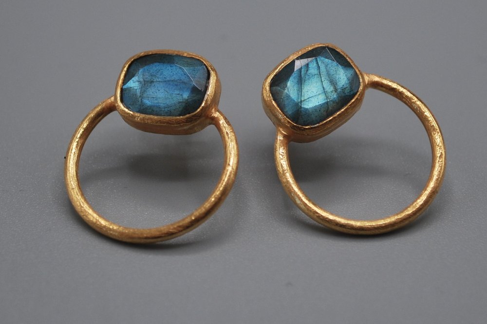 Labradorite square stone gold plate hoop