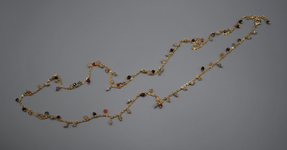 Single strand necklace